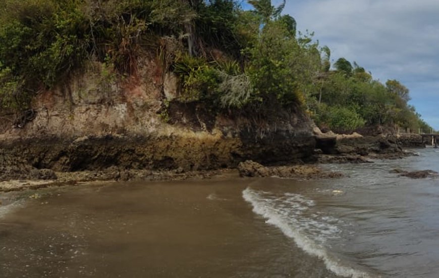 Guia de Maraú - Ilha da Pedra Furada