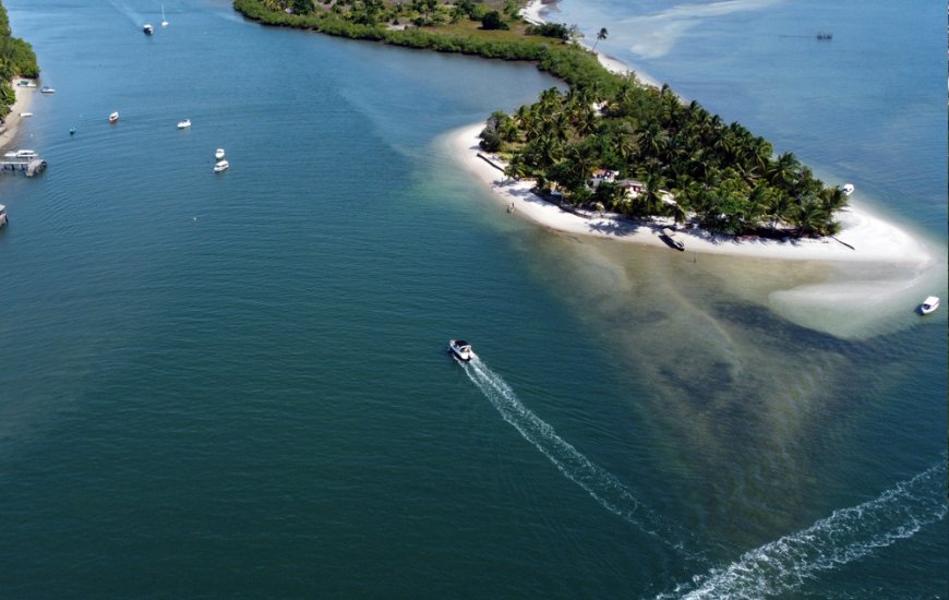 Guia de Maraú - Ilha do Goió