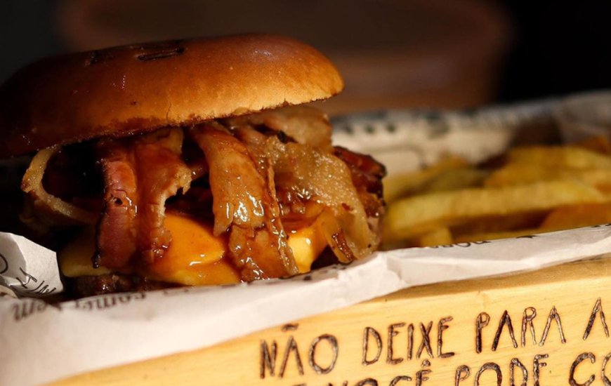 Guia de Maraú - Capitão Carnudo Burger