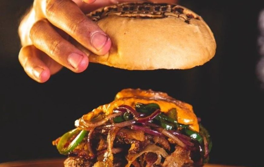Guia de Maraú - Capitão Carnudo Burger