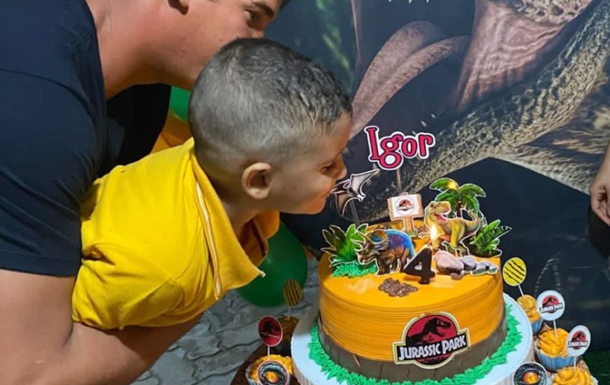 Guia de Maraú - Farolzinho BG Sorvete, Açaí e Parquinho