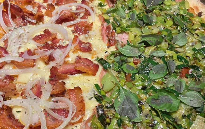 Guia de Maraú - Lá em Shirley Pizzaria e Tapiocaria