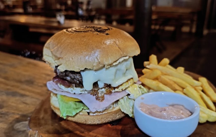 Guia de Maraú - Península Hamburgueria