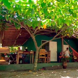 Restaurante na Varanda